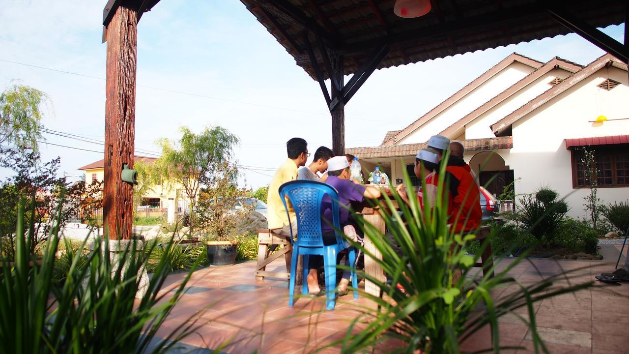 Family Lodge 25 Kota Bharu Ngoại thất bức ảnh